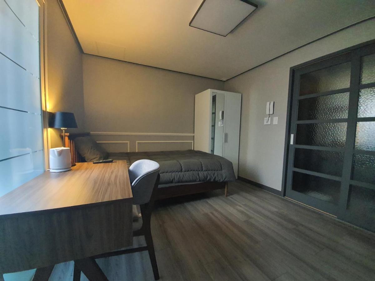 Hôtel House Of Gallery In Anjirang à Daegu Extérieur photo