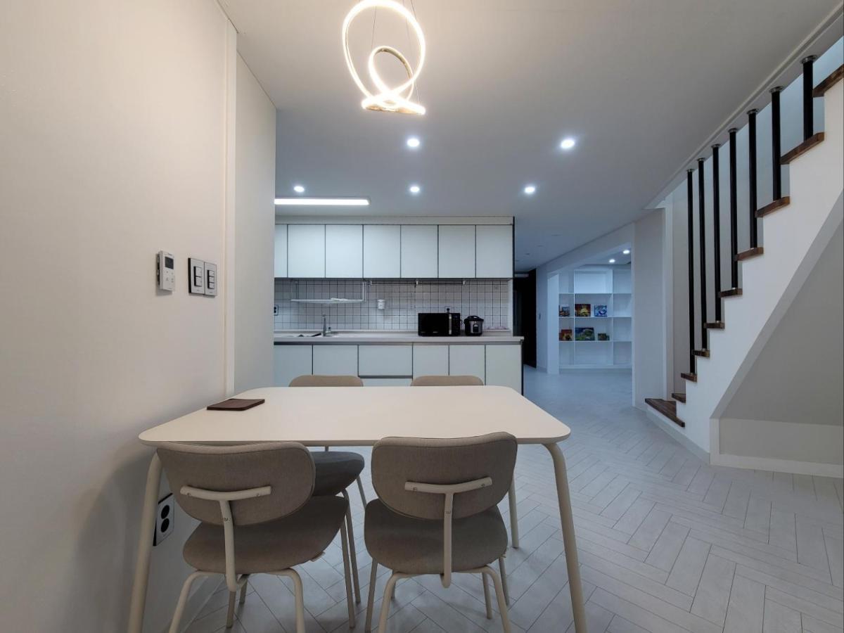 Hôtel House Of Gallery In Anjirang à Daegu Extérieur photo